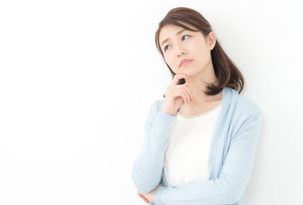 脂肪吸引後の痛みってどれくらい続くの？仕事を休む必要はある？
